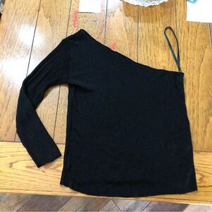 Compliance Alliance 1995 Black Shimmer Ribbed One Shoulder Sweater - M